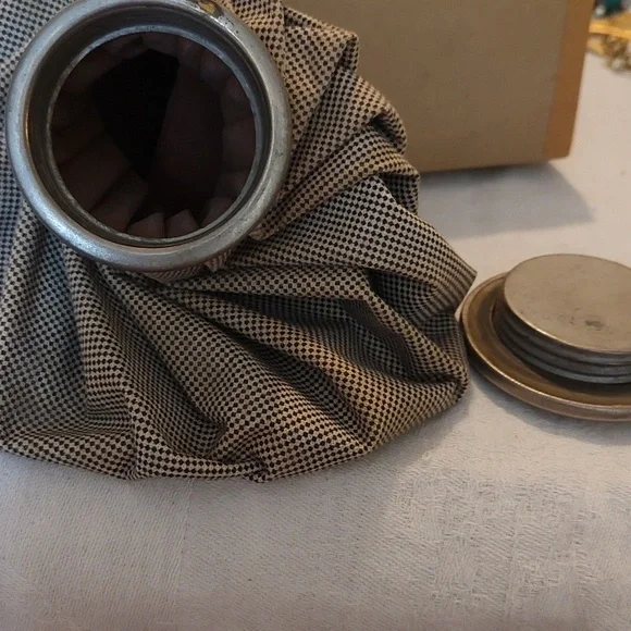 Two Pieces Of Vintage House Items - Picture 8 of 9